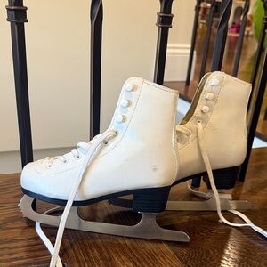 Kids size 1 White Ice Skates